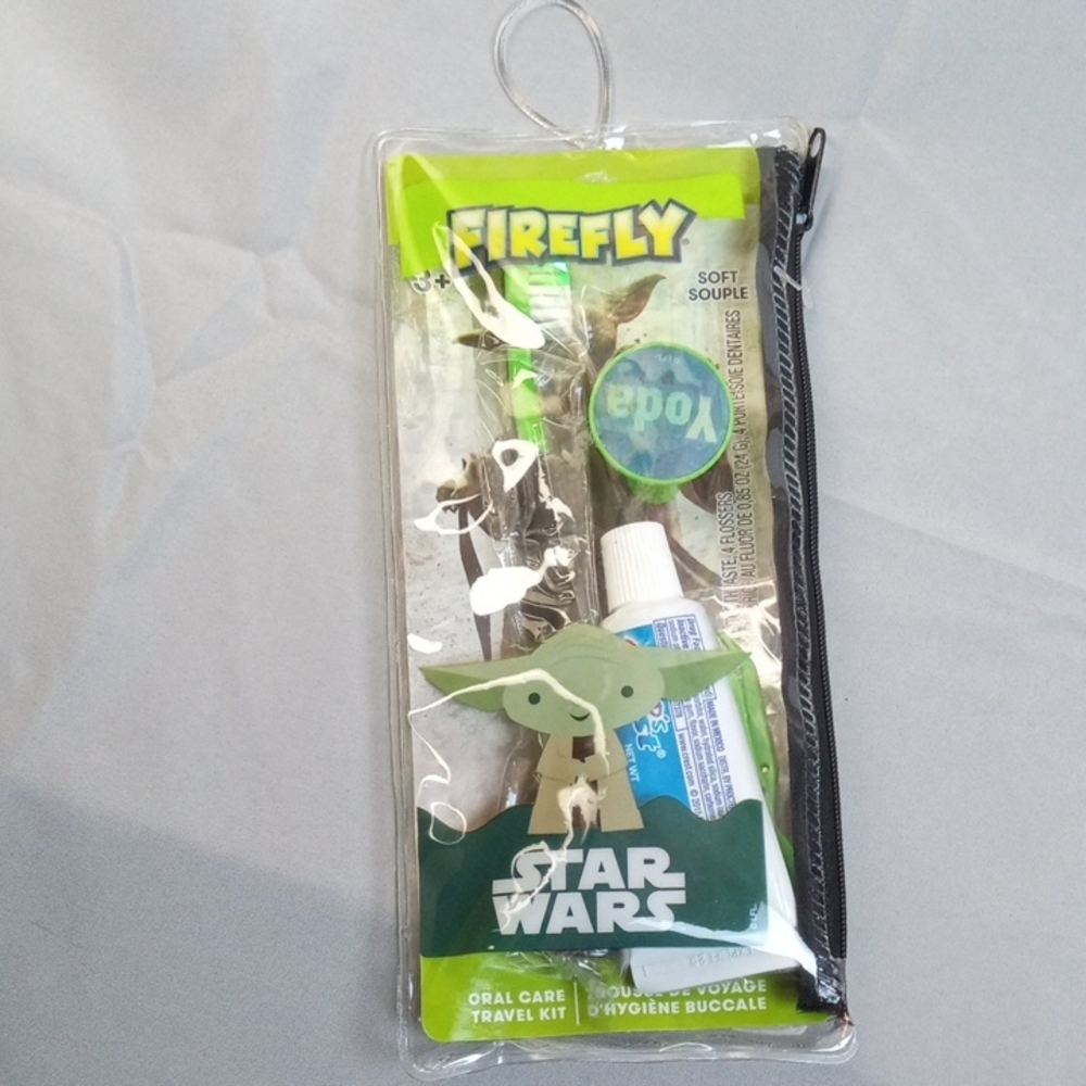 🛝 Star Wars Yoda Travel Oral Care Kit